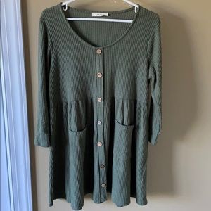 Entro Waffle Knit Peplum Button Top, Size Medium